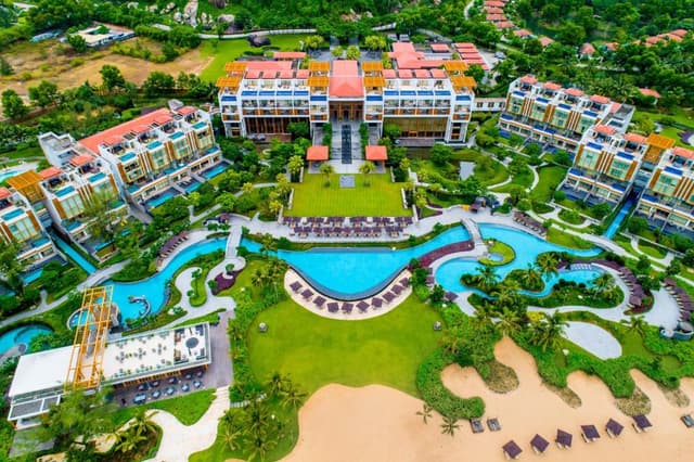 Angsana Lăng Cô Resort